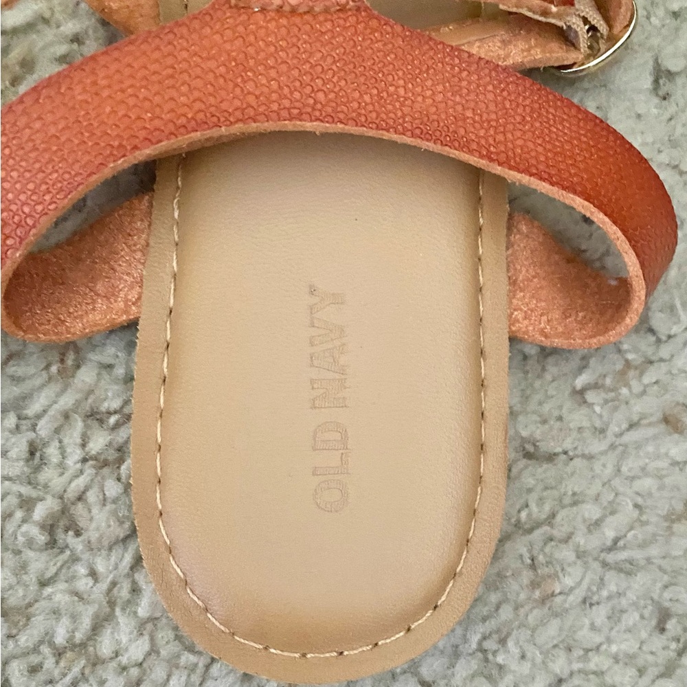 Old Navy Gladiator Style Brown Sandals - Picture 4 of 4